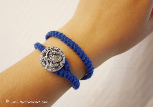 bracelet fleur crochet